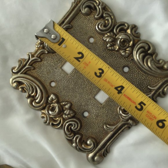 2 Vintage Double Wall Plate Light Switches 1-American Tack & 1-Unbranded Metal - Picture 8 of 12